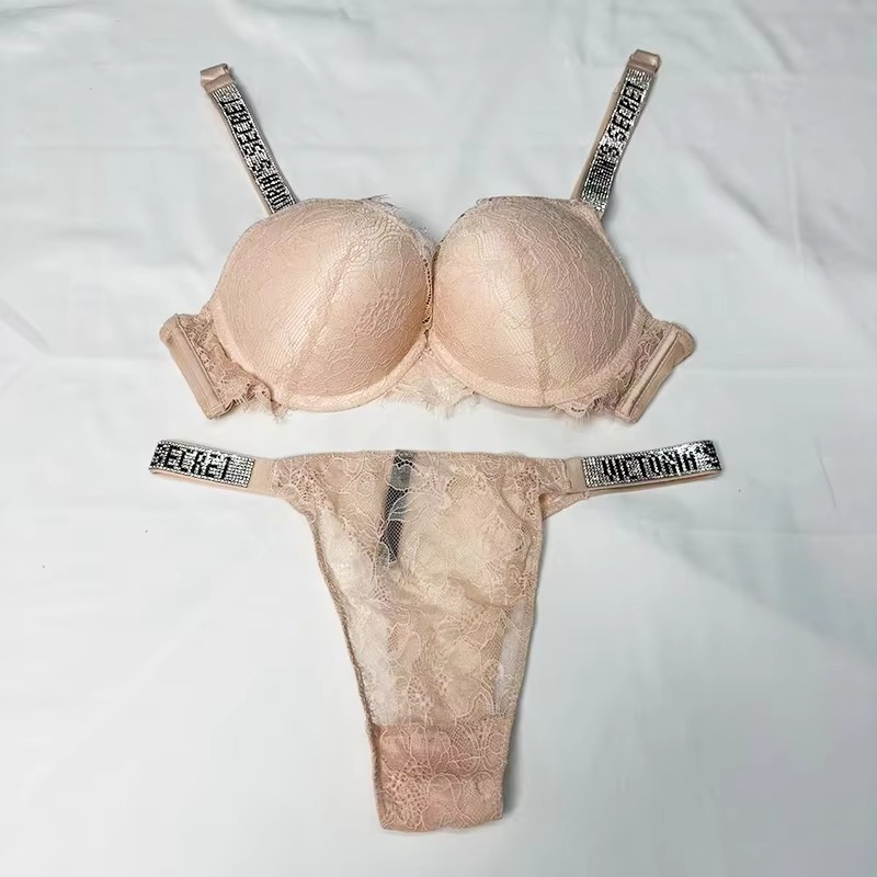 Ensemble de lingerie sexy Vict - Lace Bralette Set avis et prix